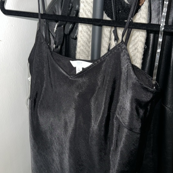 Elegant Black Women's Business Casual Basic Tank Top - Picture 4 of 5